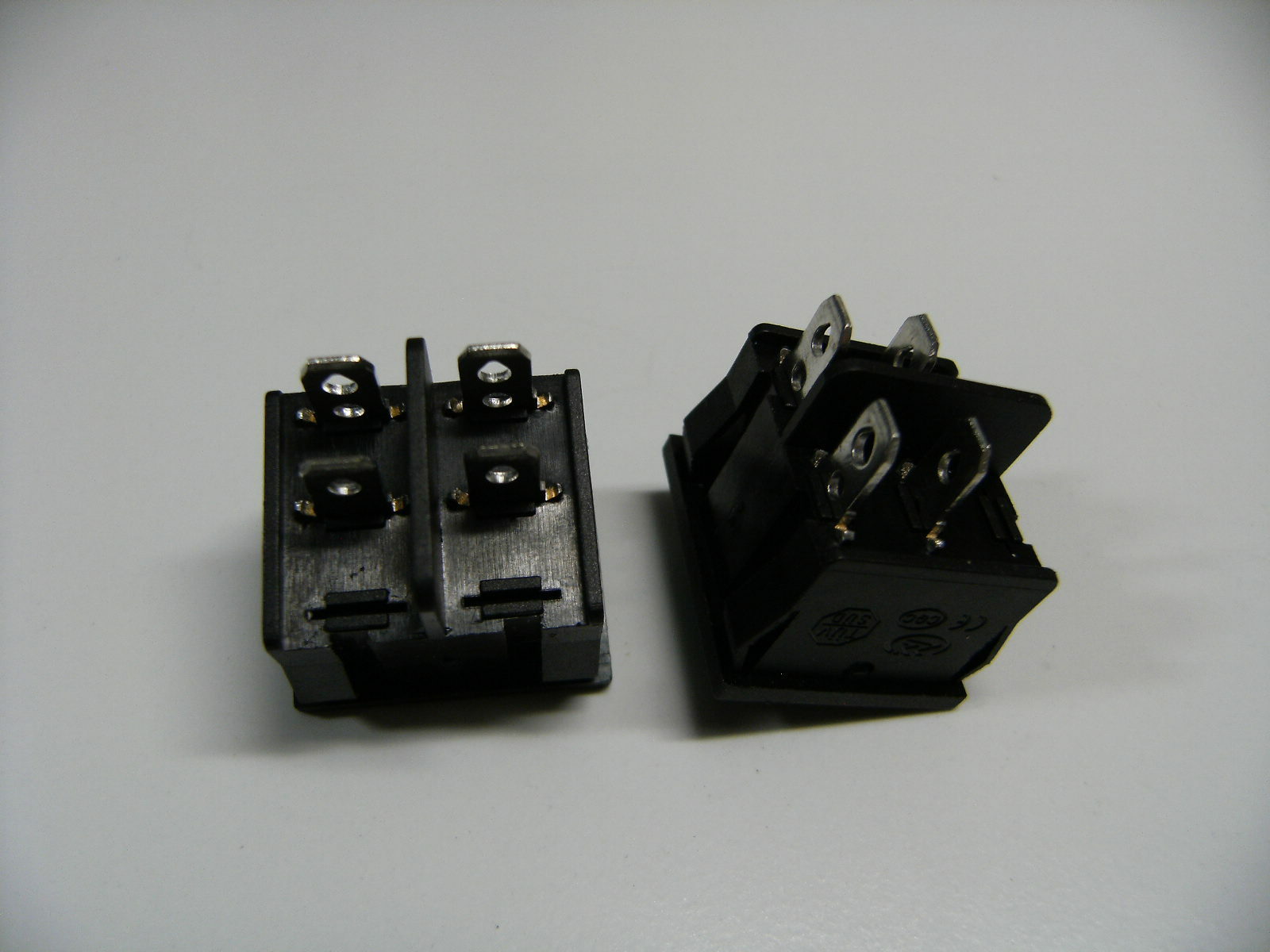 2Pc Pack QY605-201-T125 6A 250V 15A 125V Green Power Switch Rocker 2 Position 4P