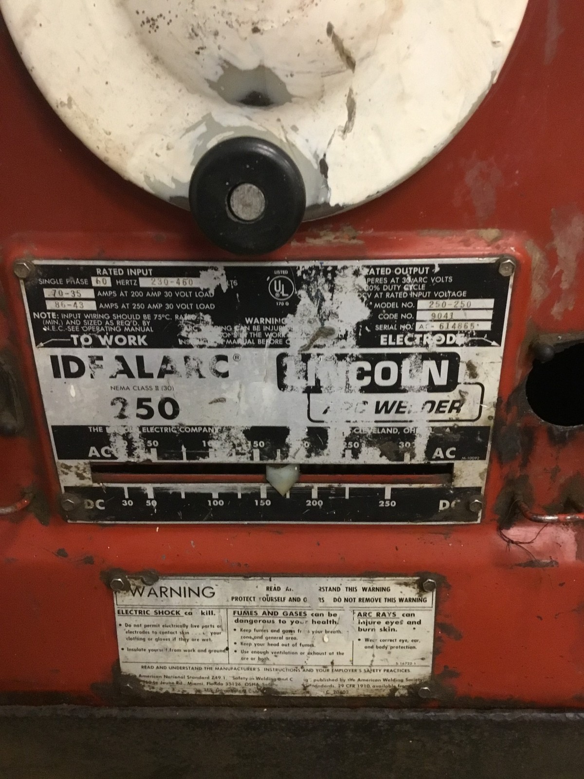 Lincoln Electric 250-250 IDEALARC 250 Arc Welder 230V/460V 30A NEMA 14-60P Plug