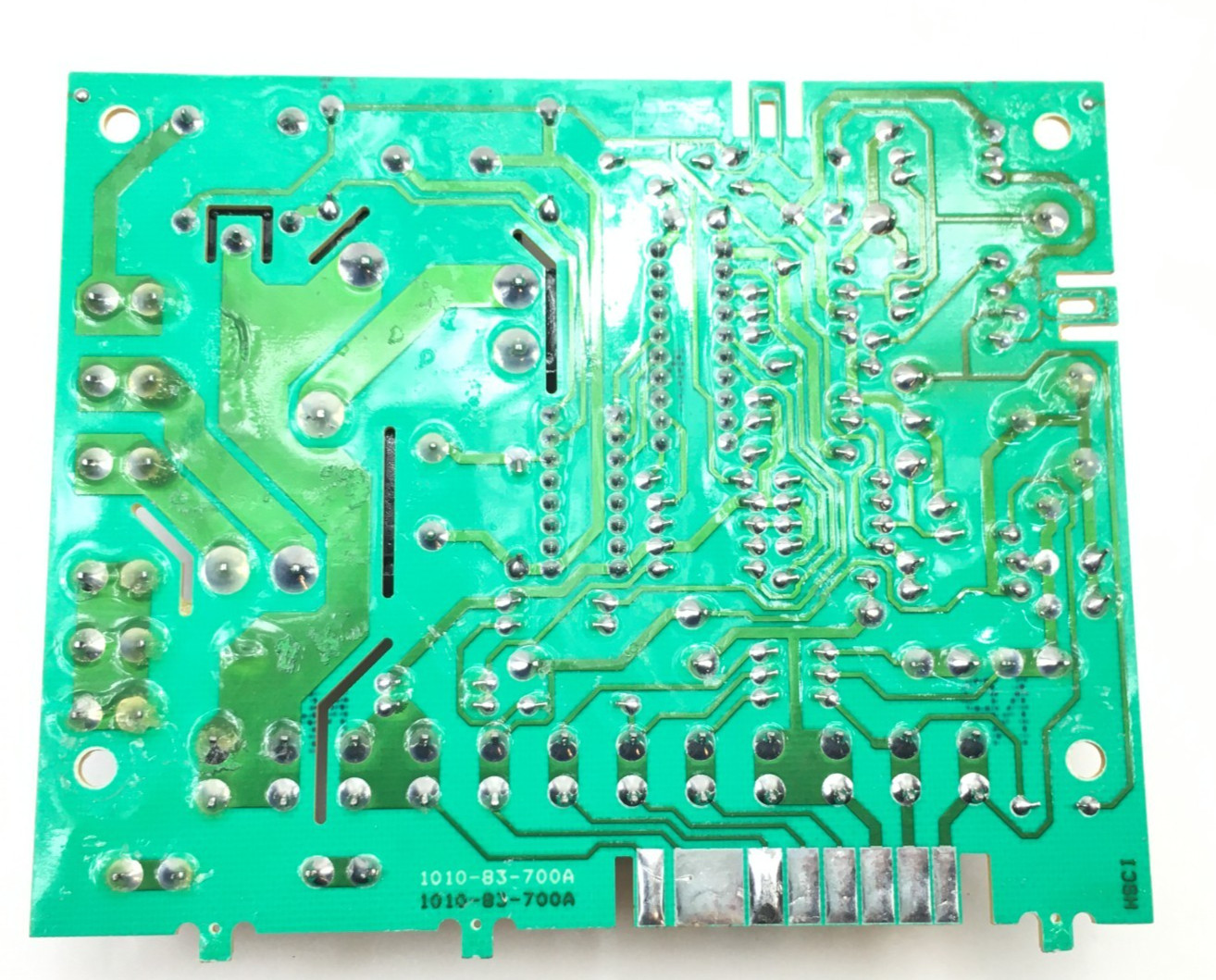 Goodman 1010-700 Furnace Control Circuit Board B1809904 used #D569A