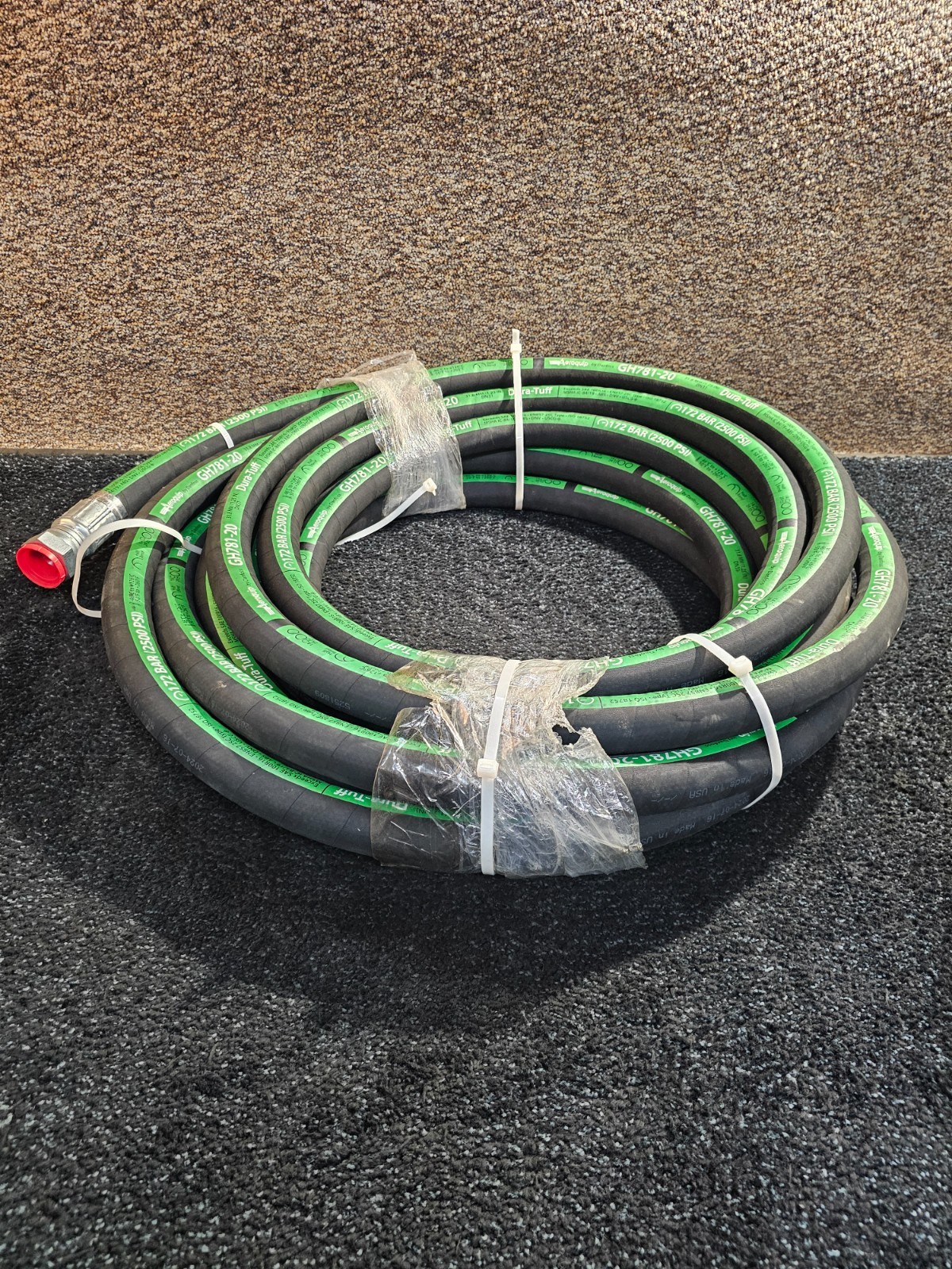 Aeroquip by Danfoss GH781-20 1.25 in 50 ft. Synthetic Rubber Hydraulic Hose
