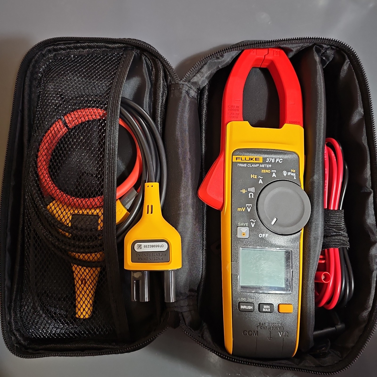 Fluke 376 FC True-RMS AC/DC Clamp Meter