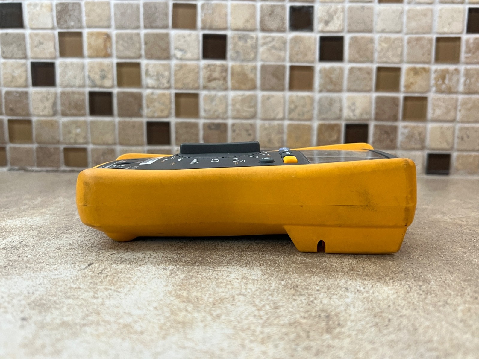 Fluke 115 True-RMS Field Technicians Digital Multimeter