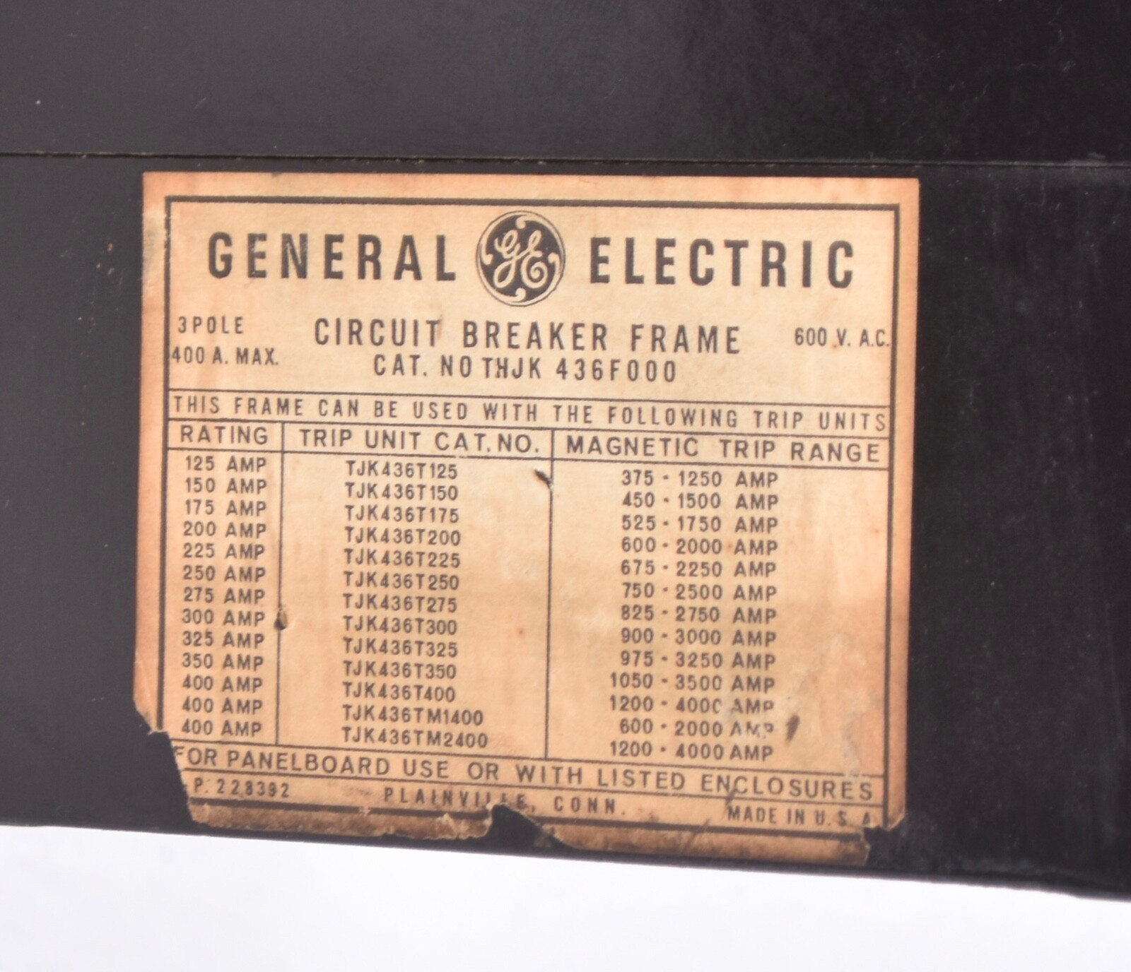 GE General Electric 3 Pole 400A Circuit Breaker THJK436F000