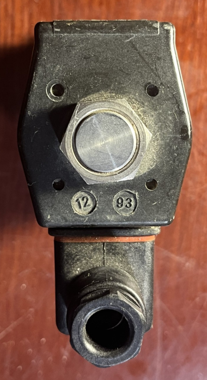 Herion 3-Way 120V 0-150# Solenoid Valve (Box 26-051)
