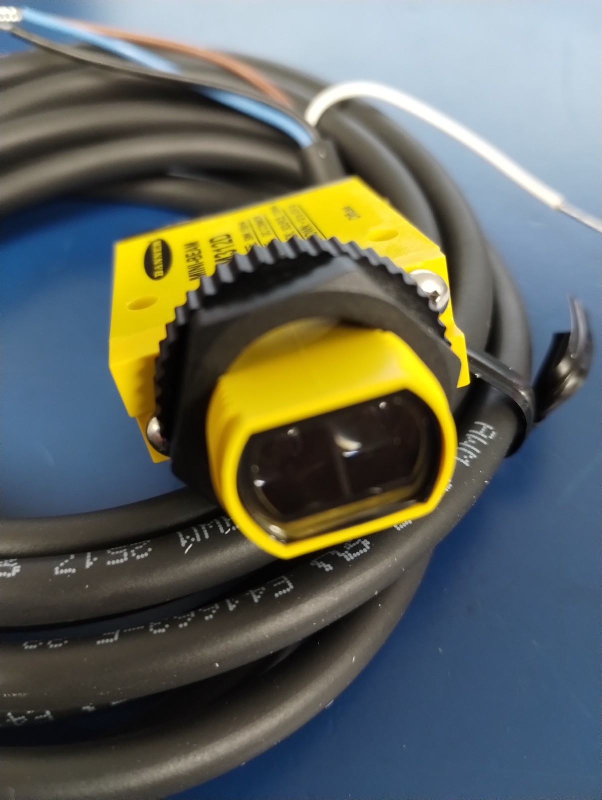 BANNER ENGINEERING SM312D Photoelectric Sensor, Diffuse, 380mm, 10-30VDC