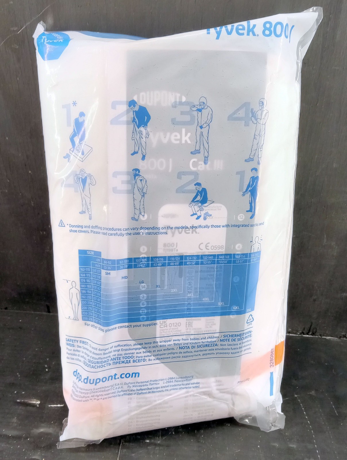 1 NEW DUPONT TYVEK 800J XL CAT. III PROTECTIVE CLOTHING NNB ***MAKE OFFER***