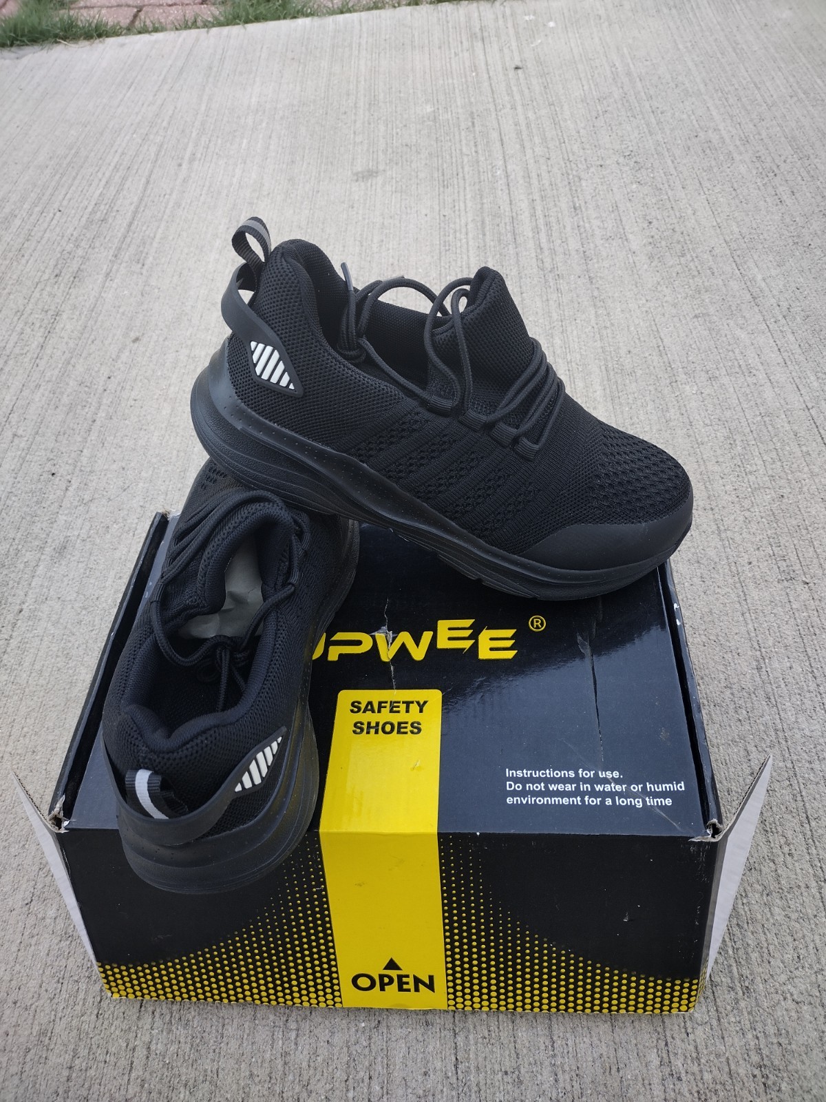 LUPWEE Safety Shoes Black Lace-Up Work Shoes w/ Box Safety Footwear size 6. e38