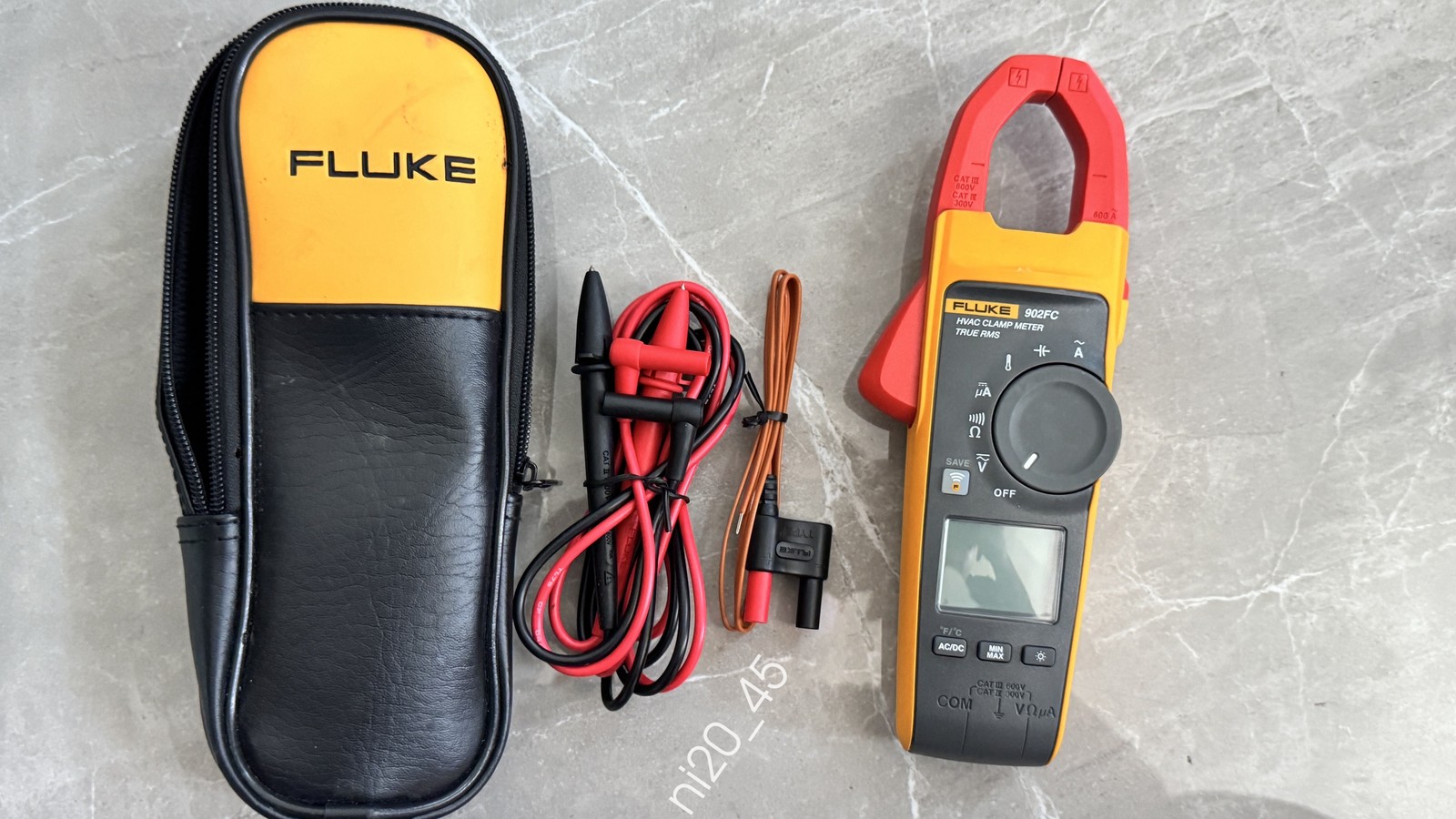 Fluke 902 FC True-RMS HVAC Clamp Meter AC Amp AC/DC Volt Contact Temperature