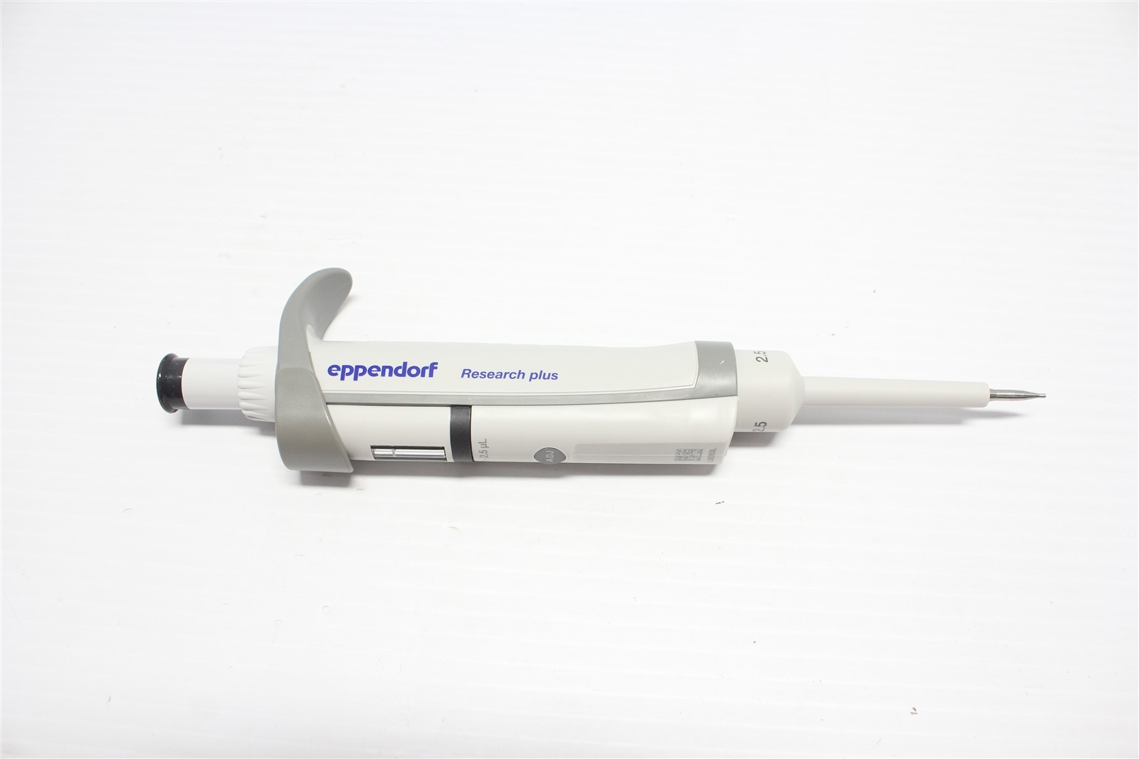NEW Eppendorf Research Plus G Adjustable Volume Pipette 0.1-2.5uL 3123000012