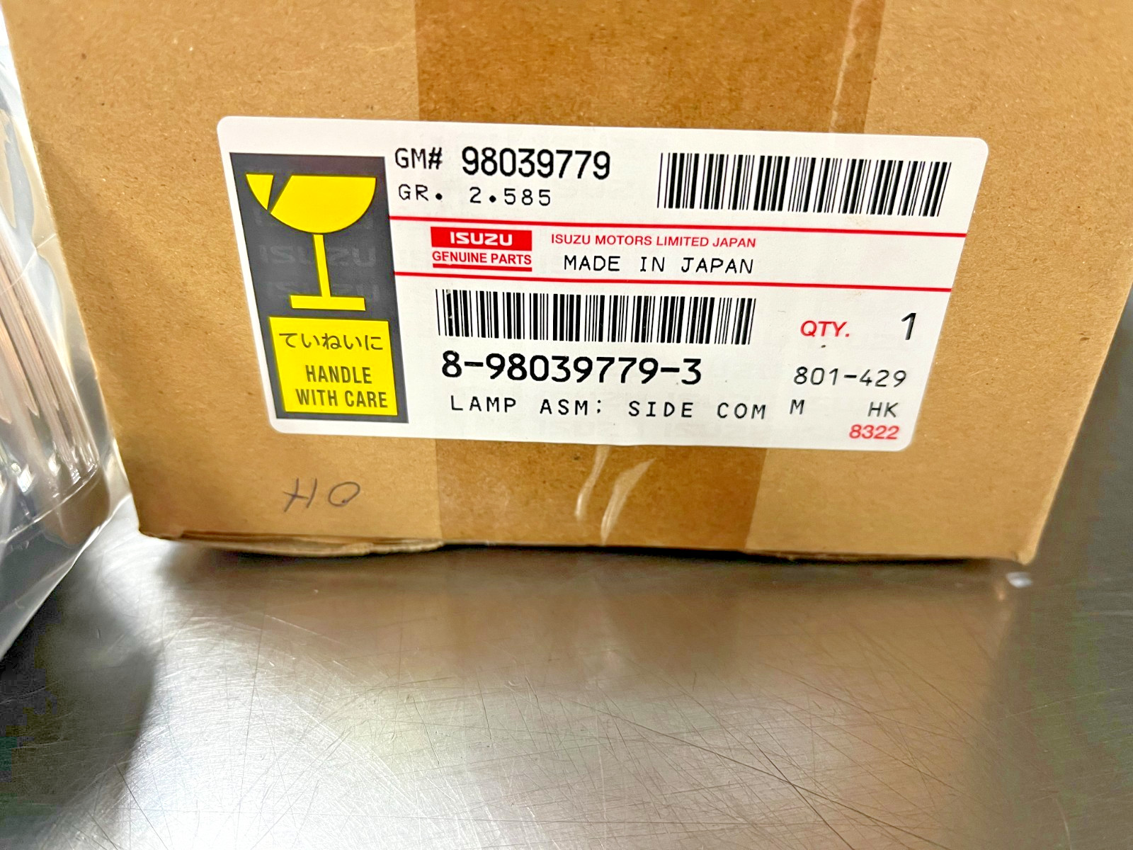 8-98039-779-3 Isuzu OEM GM Drivers Side Marker LAMP 2007-20 NPR Series 98039779