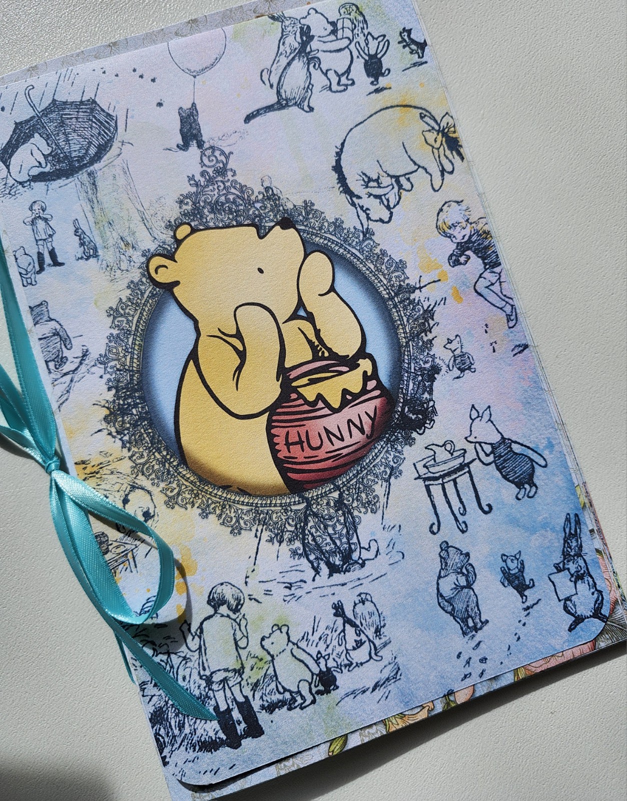 Junk Journal Booklet «WINNIE THE POOH» Retro Classic Storybook Style LG 9×6 40p