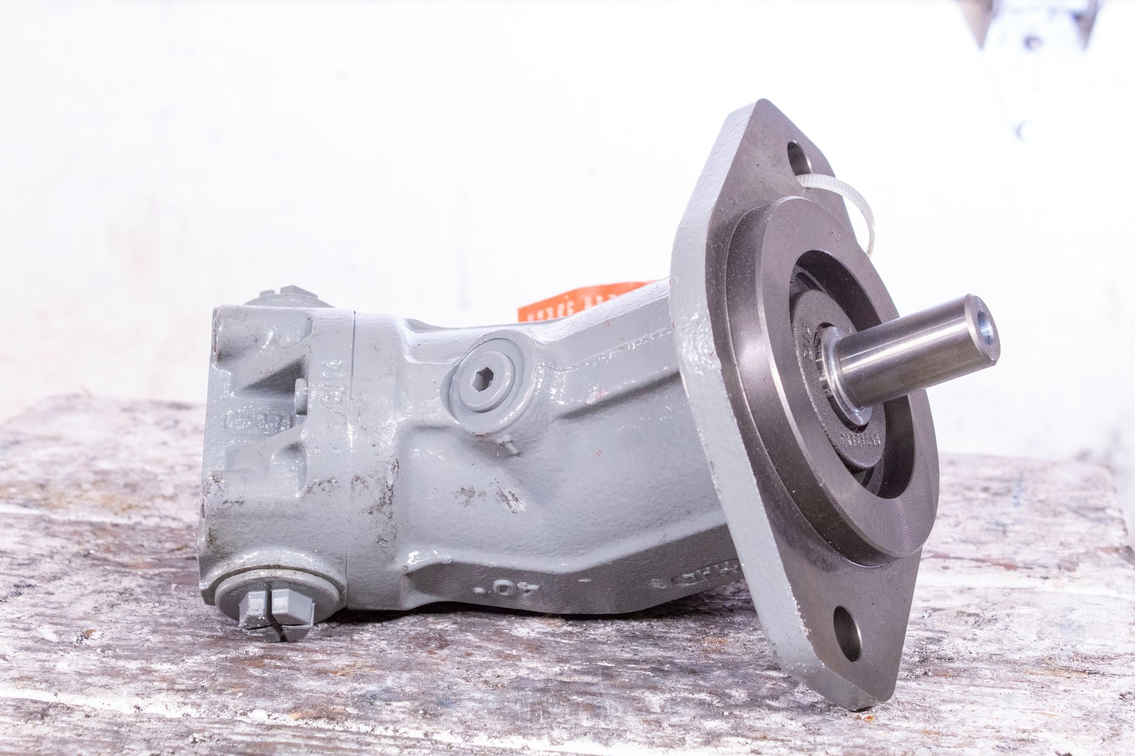 Rexroth R902205896 AA2FM10/61W-VPC530 Hydraulic Motor