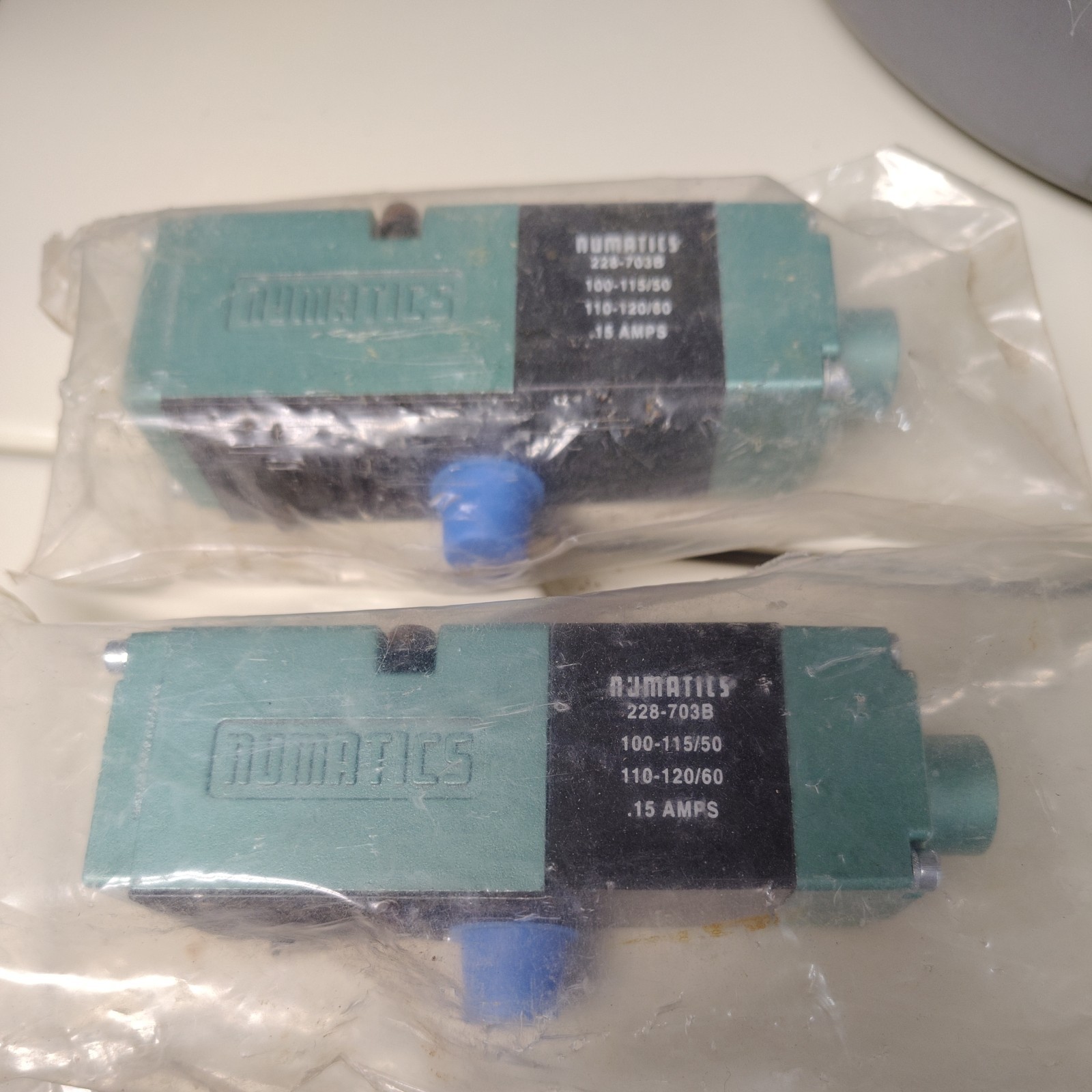 2 Numatics 228-703B MAX. OPER. PRESSURE 150 PSIG-AIR Solenoid Air Control Valve