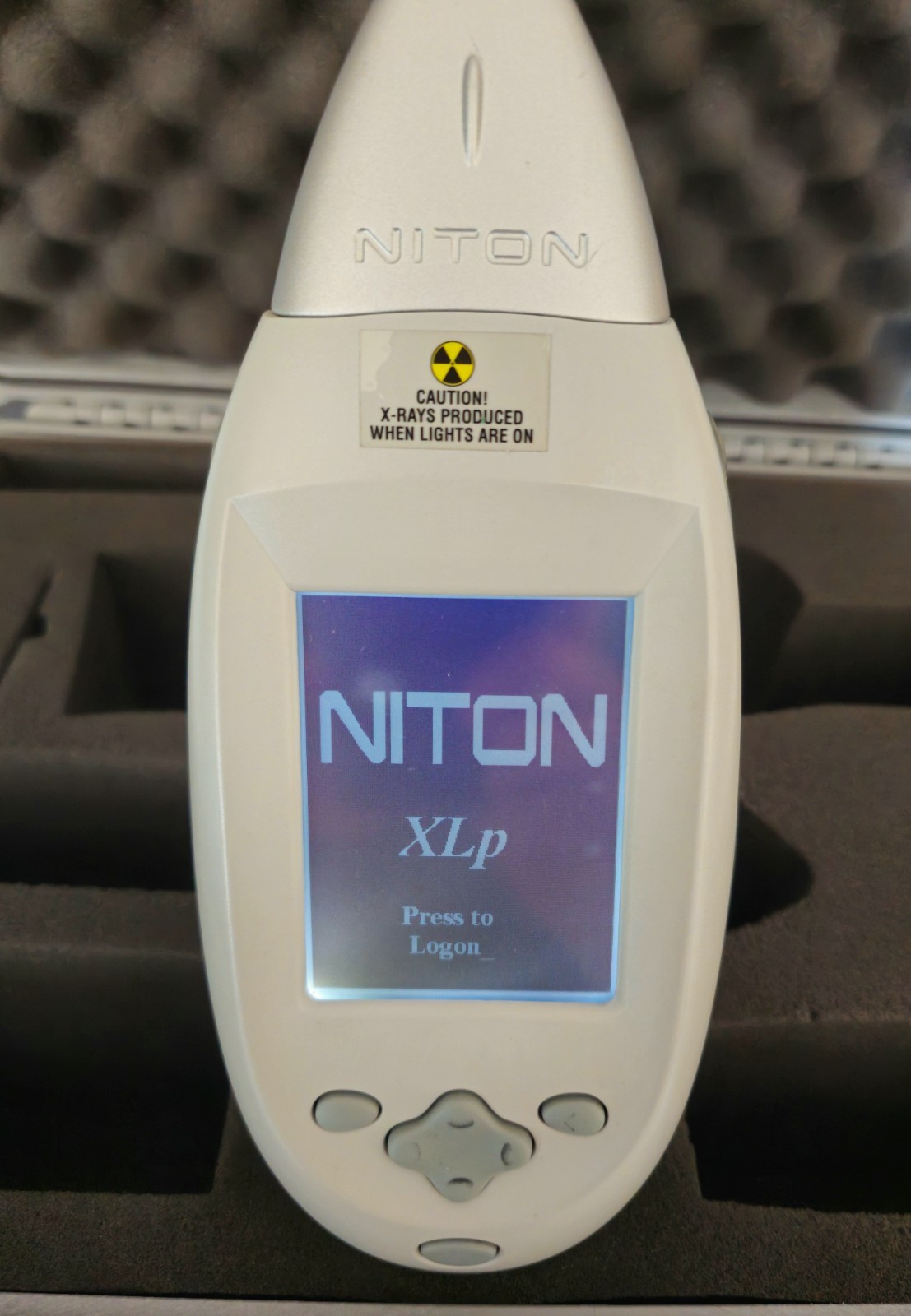 Thermo Scientific Niton XLp 300A XRF Analyzer Cd-109 Powers On w/ Case