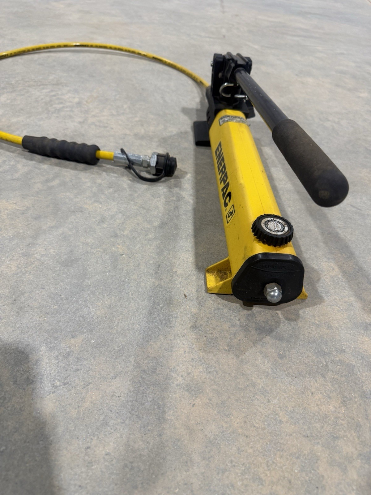 Enerpac P392 With Hose 10000 PSI 700 BAR