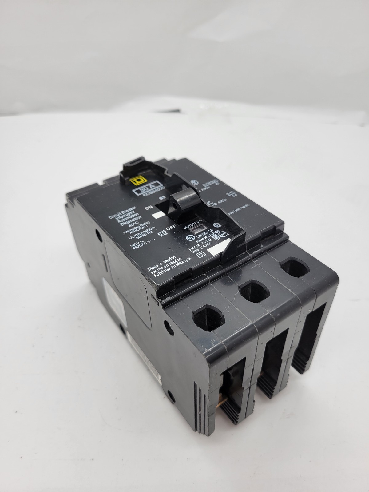 Square D EDB34035 Bolt On Circuit Breaker 35 Amp 480 Volt 3 Pole w/ lockout