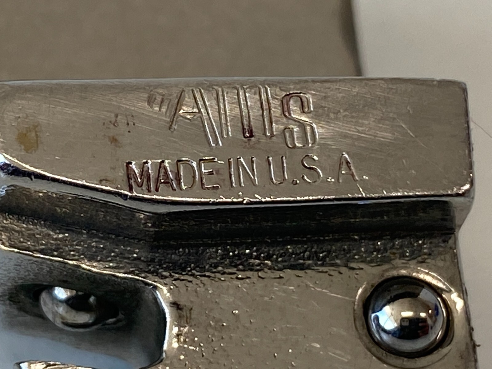 L32: Lot of 9 Ainca / AMS / Maco / EvalueMed / Mac Macintosh 4 Blade