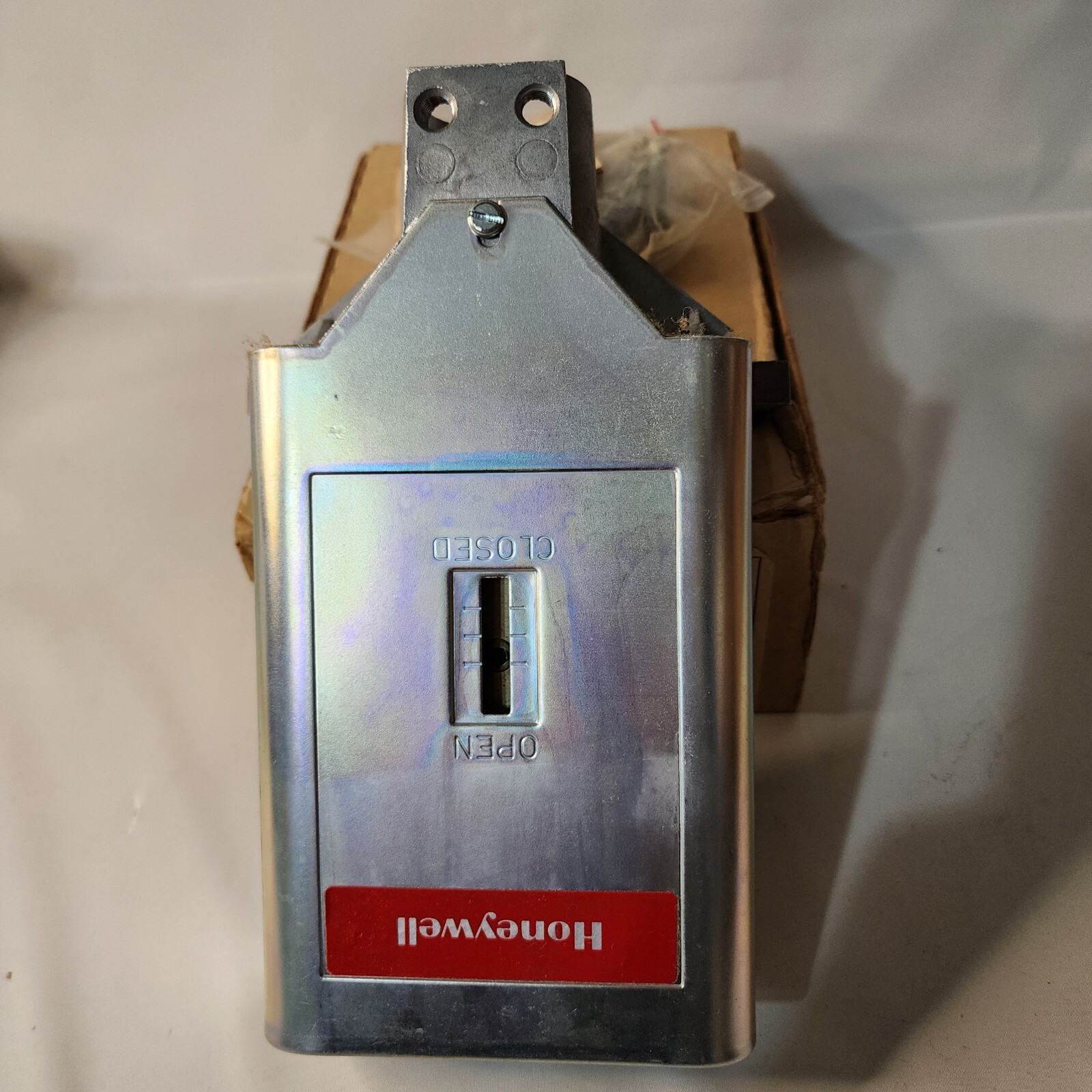 Honeywell Q618A 1032 Valve Linkage
