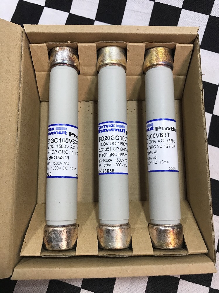 LOT OF 3, FERRAZ SHAWMUT Fuse 1000V DC 1500V AC, FD20GC100V63T, F083656C