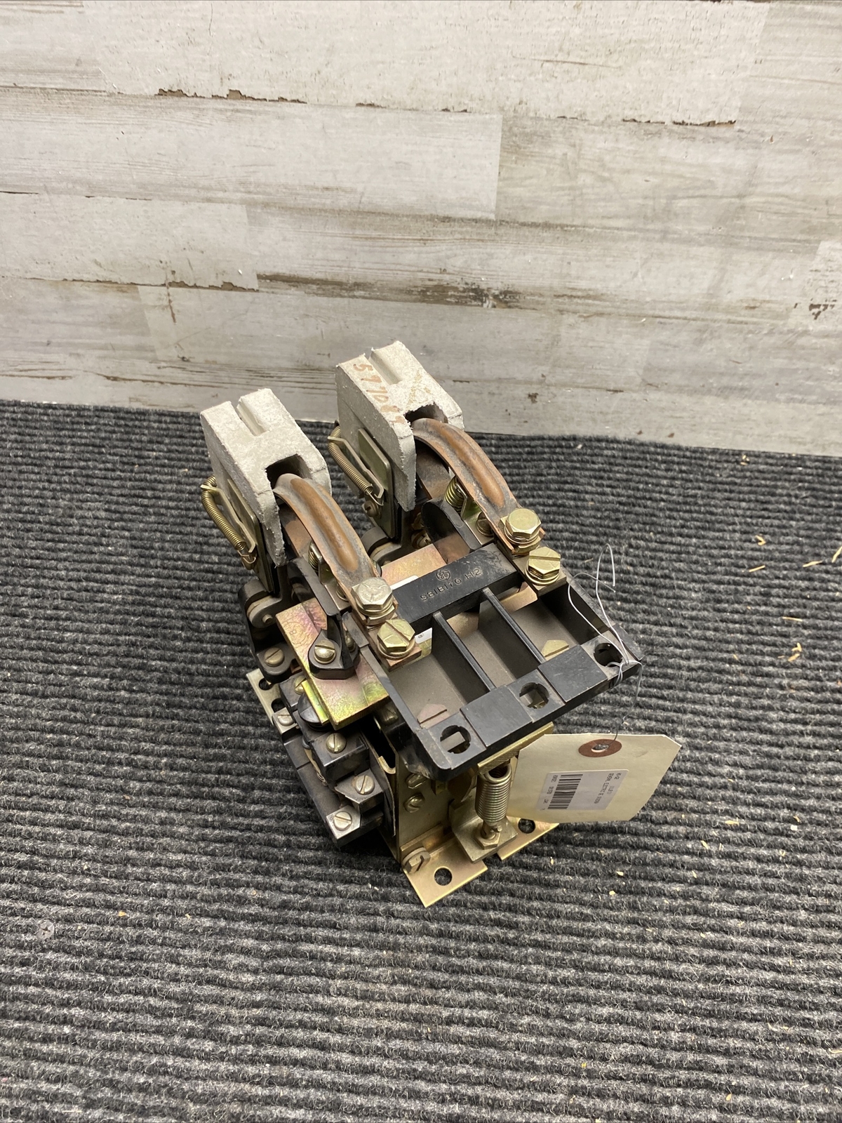 General Electric 1612CA3H Dc Contactor 115/120v-dc 600v-dc 50 Amp