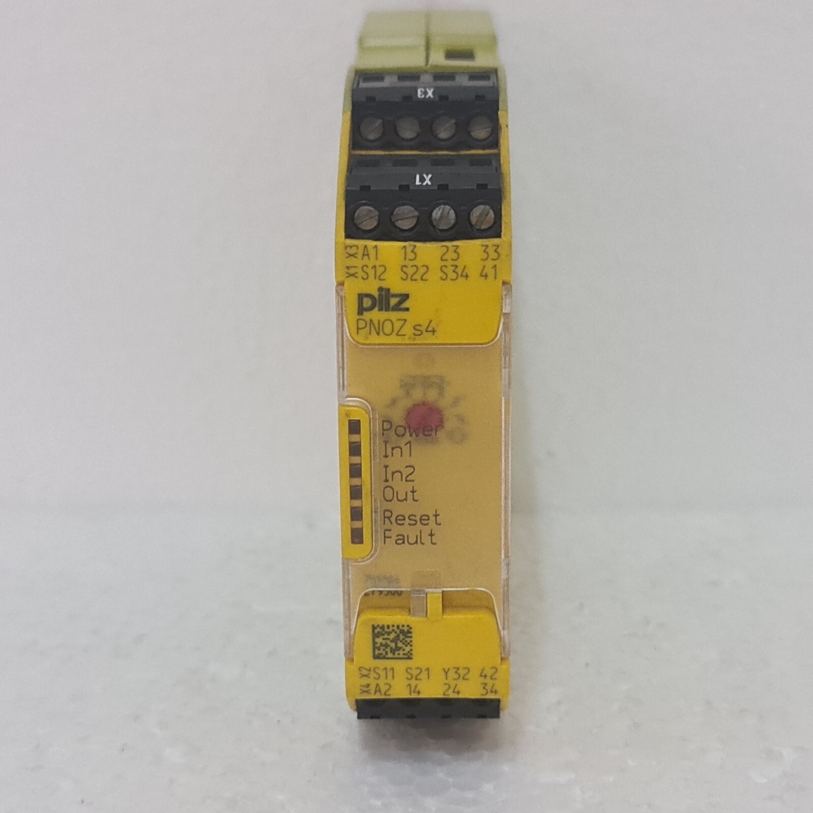 PILZ PNOZ S4 24VDC 3N/O 1N/C SAFETY RELAY Ident. no.: 750104