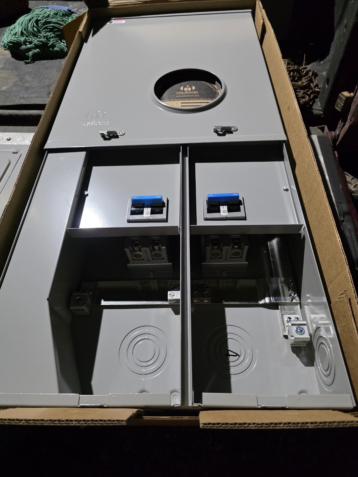 MILBANK U6585-X-2/200-5T9 SINGLE PHASE 320 AMP METER MAIN COMBO NIB