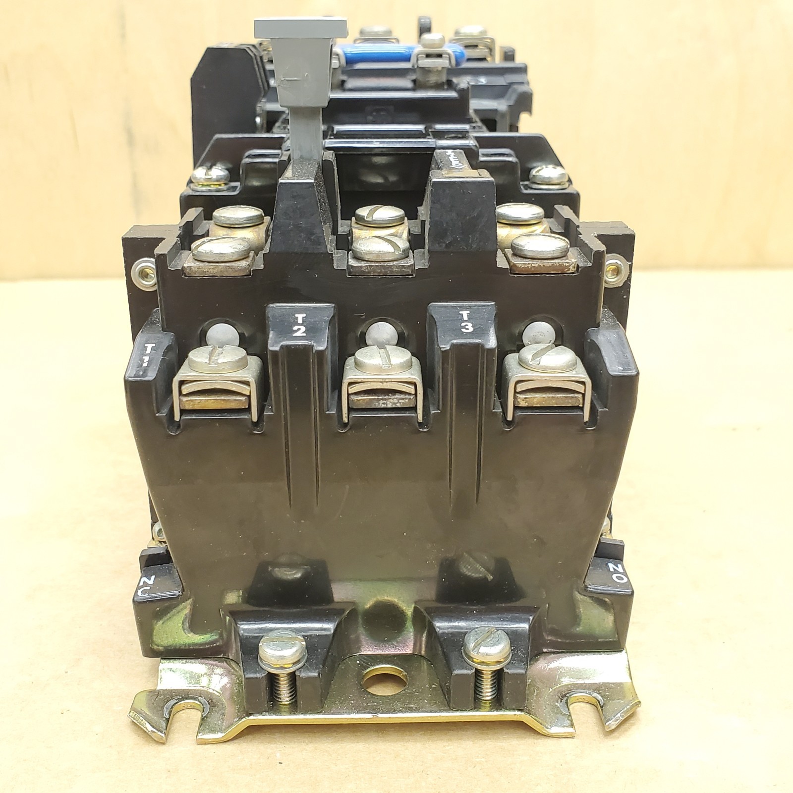Allen-Bradley 509-BOD Ser B Motor Starter w/ 120VAC Coil rated 10HP @ 480VAC NEW