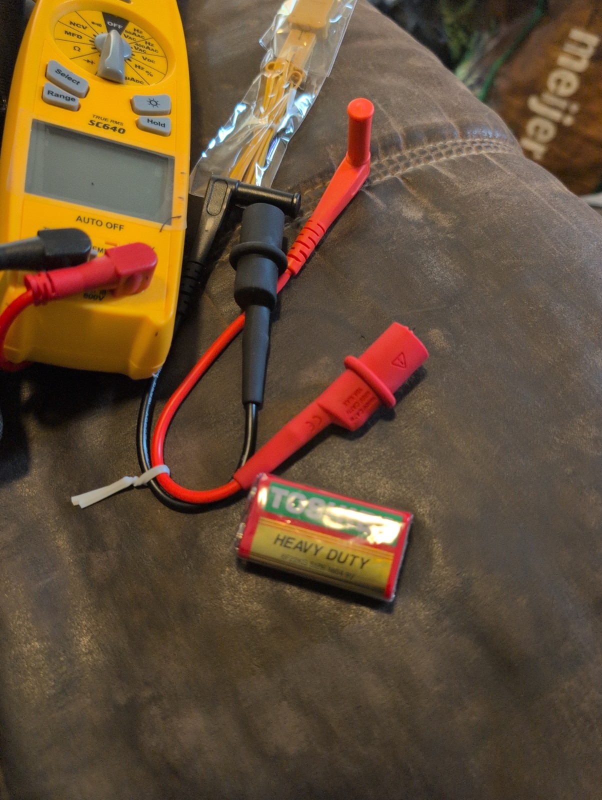 Fieldpiece SC640 True RMS Clamp Meter CAT III 600V w/ Leads & Carry Case