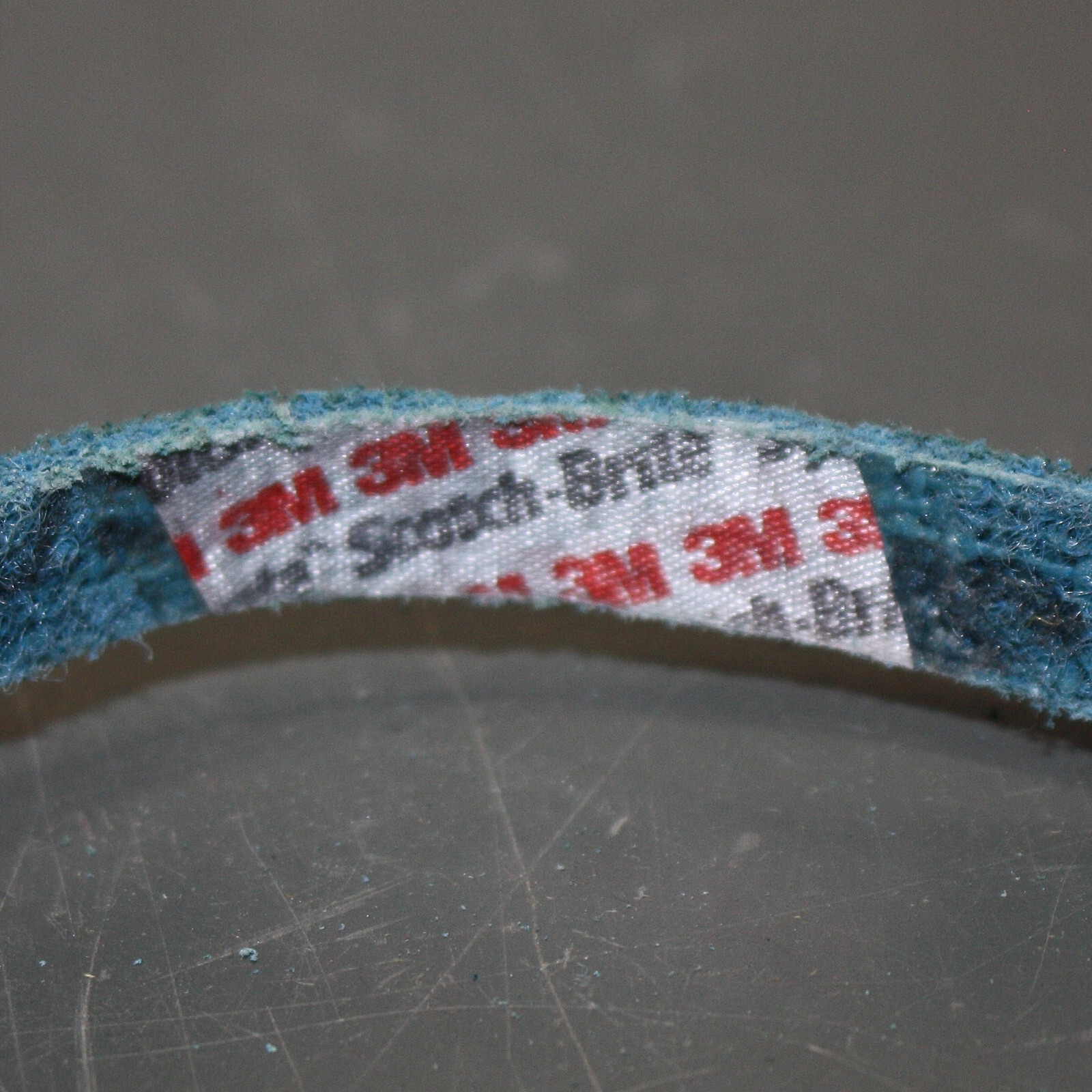 (20) 3M Scotch-Brite Surface Conditioning Belts 08856, 1/2″ x 18″, AO Grit A VFN