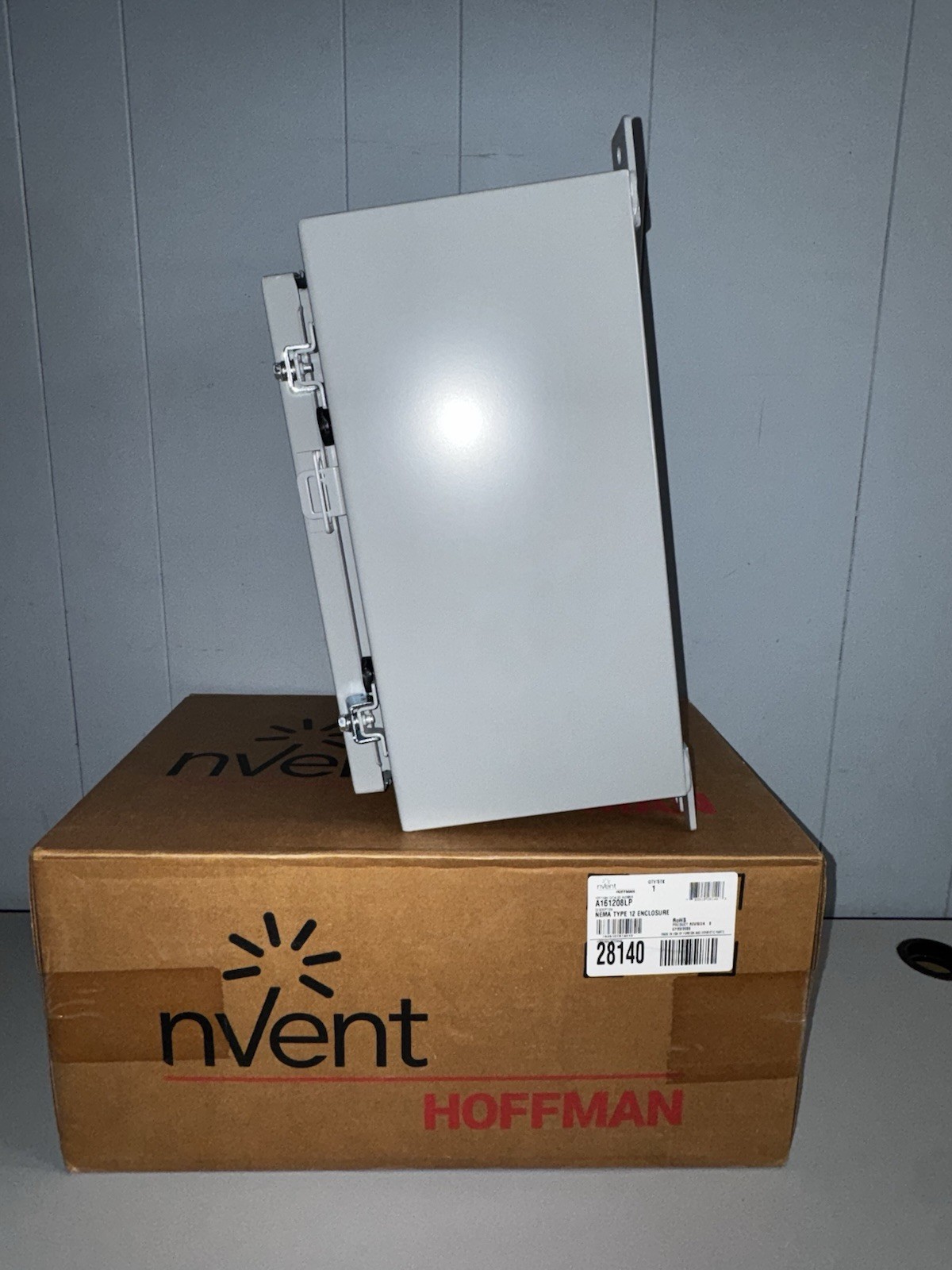 Hoffman NEMA TYPE 12 ENCLOSURE 16.00 X 12.00 X 8.00 A161208LP – NEW