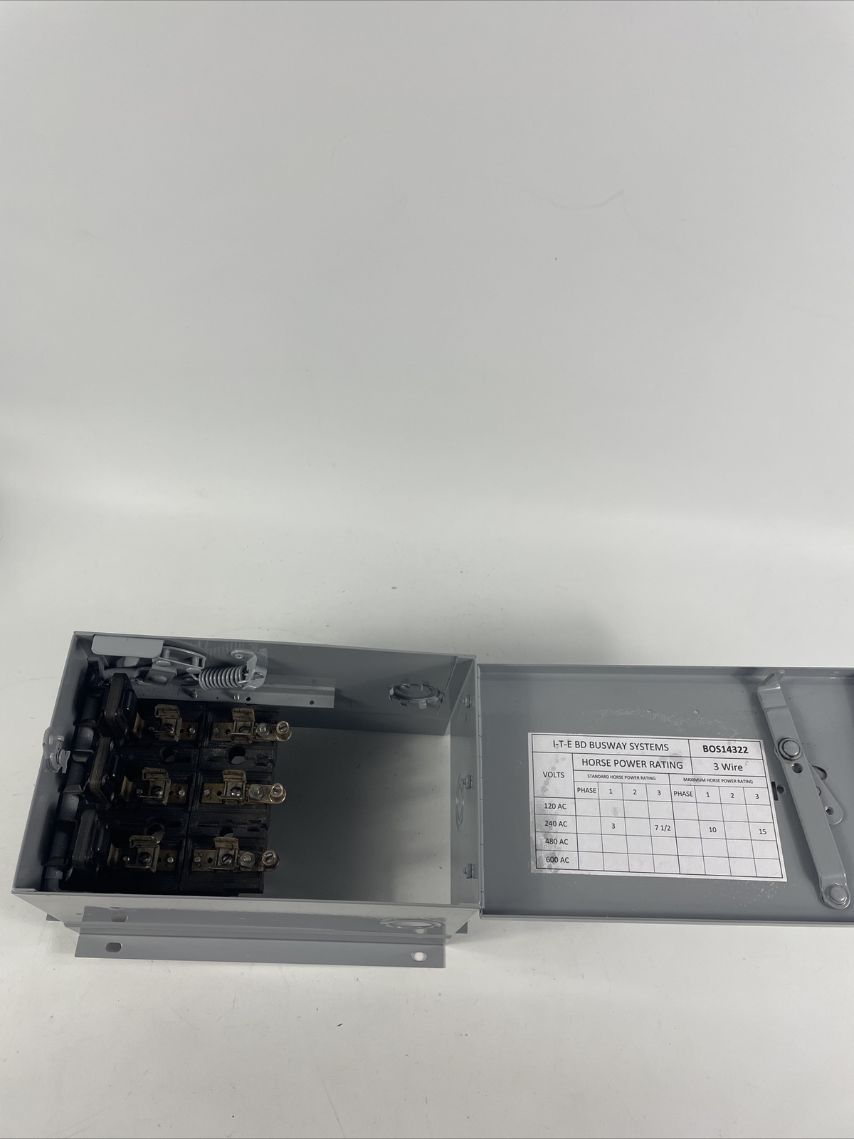 ITE SIEMENS BOS14322 60 AMP 240 VOLT 3P 3 WIRE, FUSIBLE, BUSWAY SWITCH BUS PLUG