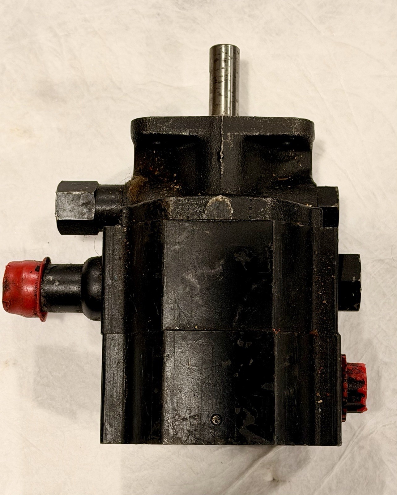 CONCENTRIC 1002508 Pump,Gear,11 GPM NORTHERN 1012 NOS