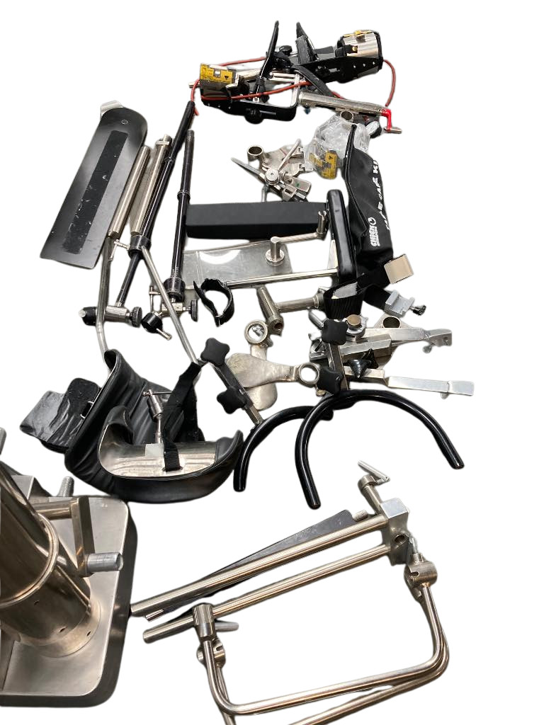 CLT CHICK 10500 ORTHOPEDIC & SURGICAL MODULAR TABLE