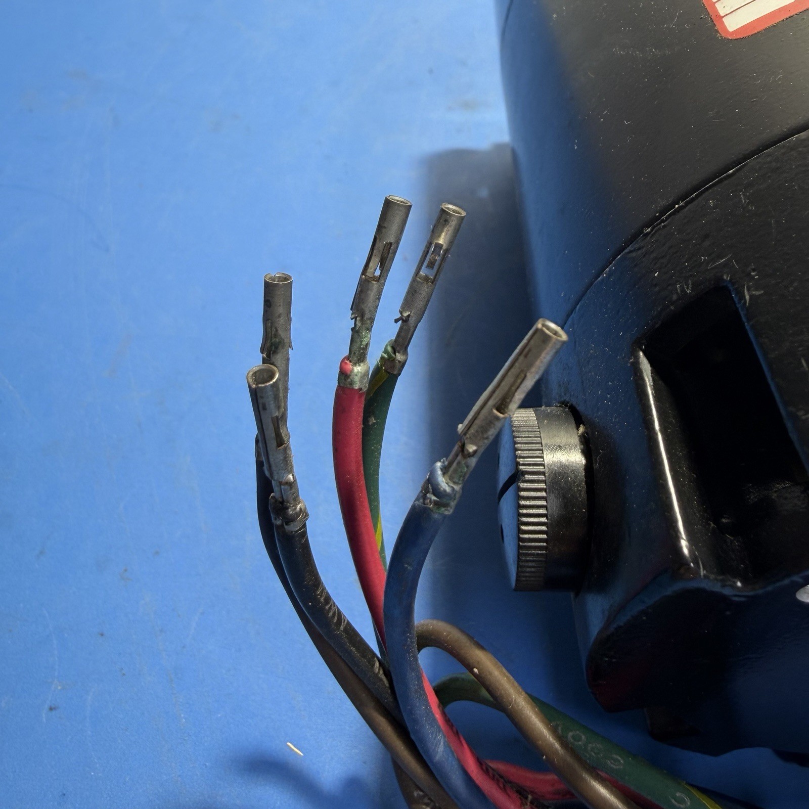 CLINCO 1/3 HP Universal Motor 115V 4500 RPM 5.5A Thermally Protected. Read