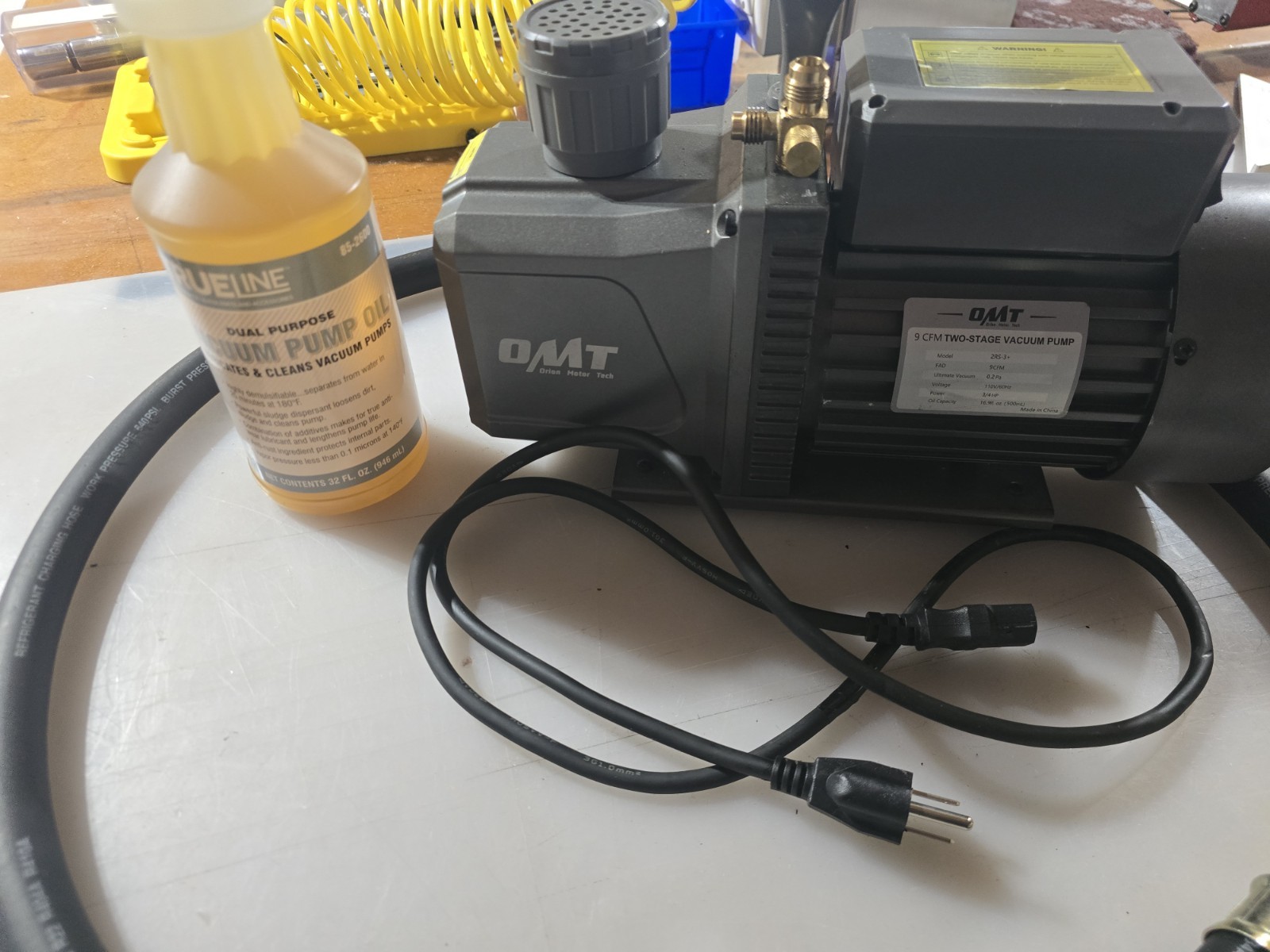 OMT 9 CFM Two-Stage Evacuation Vacuum Pump 2RS-3+ 3/4 HP 110v with Vac hose/oil