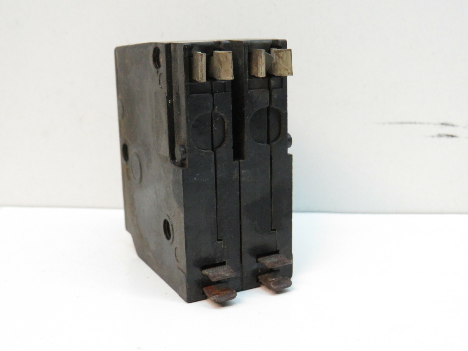 Square D QO230 30-Amp 2-Pole QO Circuit Breaker 30A 2P 120/240V, Older Style