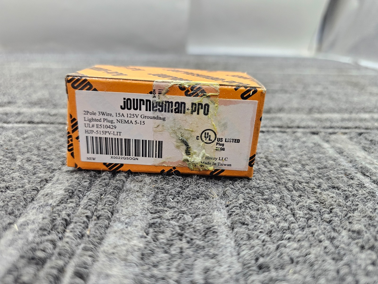 (QTY 5) Journeyman-Pro HJP-515PV-LIT 3-Wire 15A 125V Grounding Lighted Plug