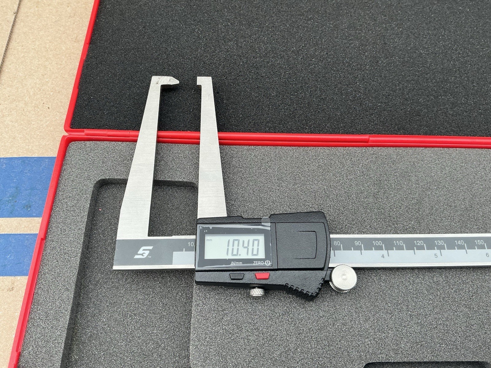 Snap-On Tools CAL6EAR 6-inch (150mm) Electronic Digital Caliper w/ Case