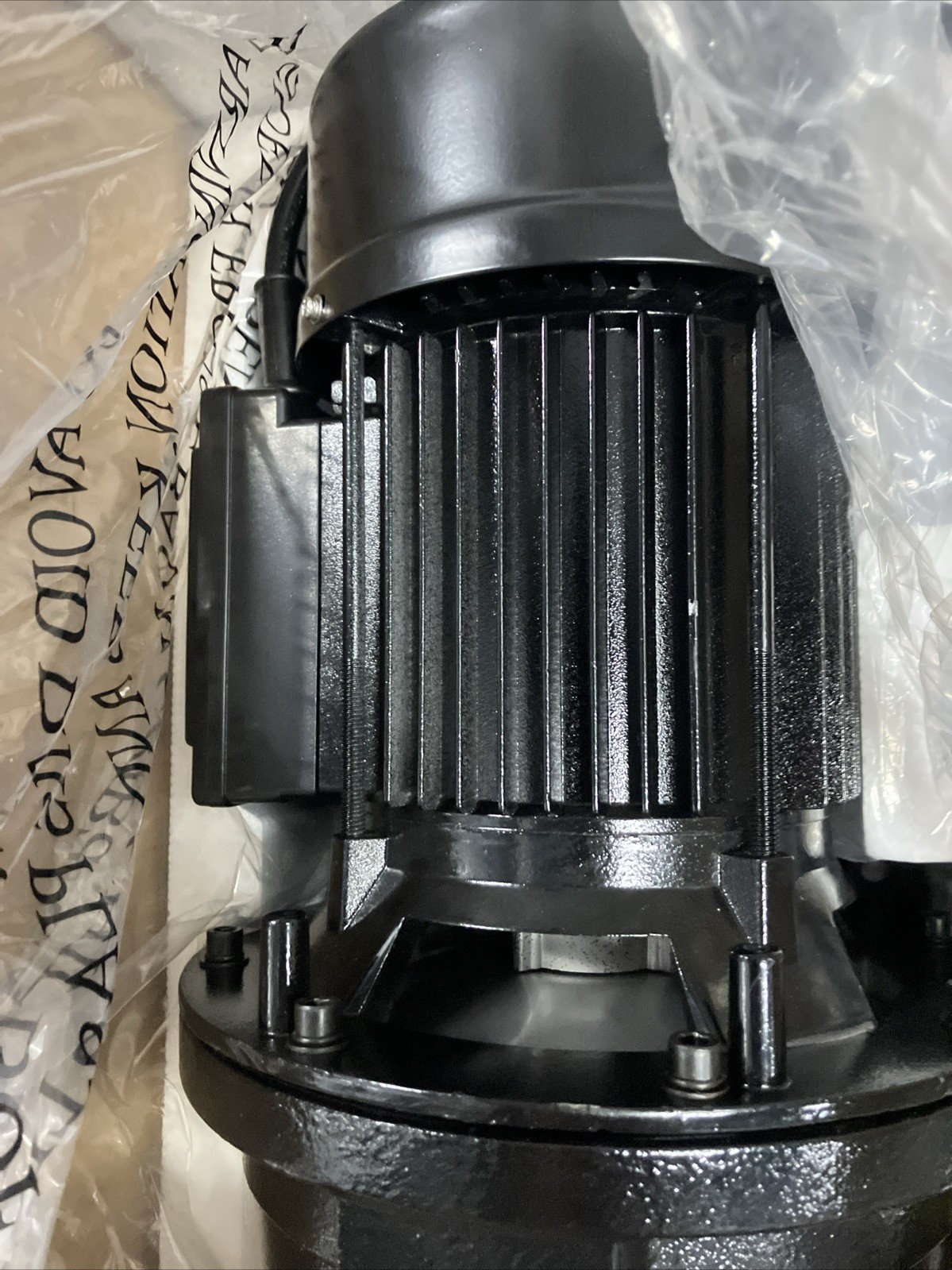 VEVOR ZX11007 1 HP Sprinkler Pump 16.6 GPM Max Flow 131′ Max Head 115 V