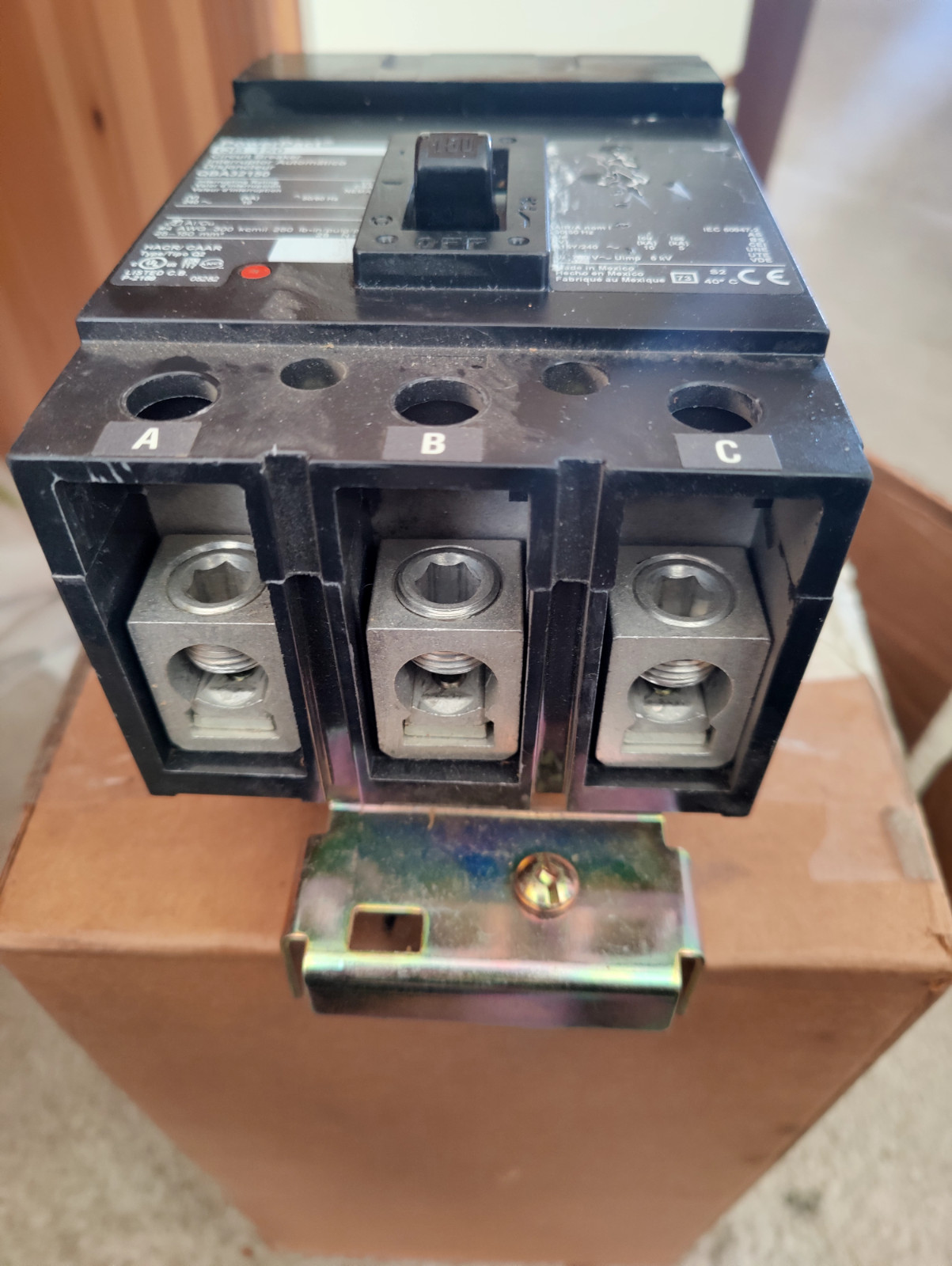 Square D QBA32150 3P Molded Case Circuit Breaker
