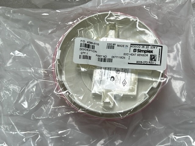 Lot of 10 Pcs – Simplex 4098-9733 Analog Heat Detector Head New in Sealed Bag