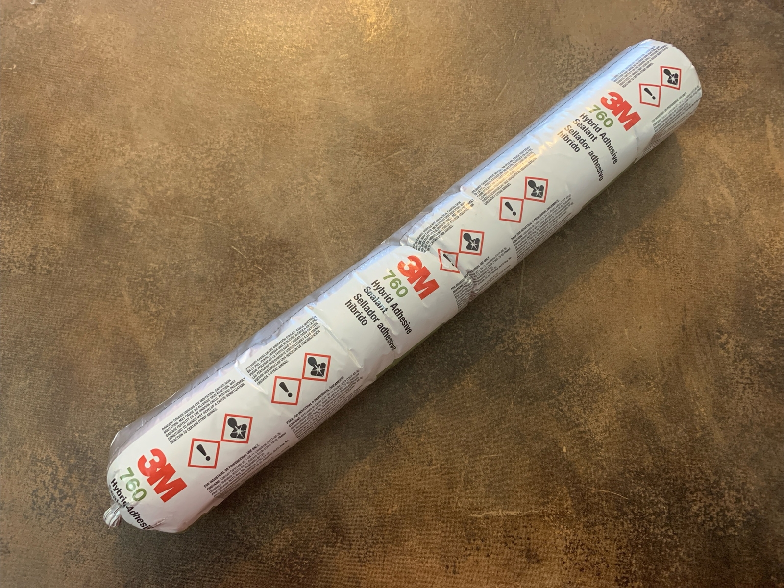 3M 760 HYBRID ADHESIVE SEALANT SEALER SAUSAGE STYLE 20.2 Oz