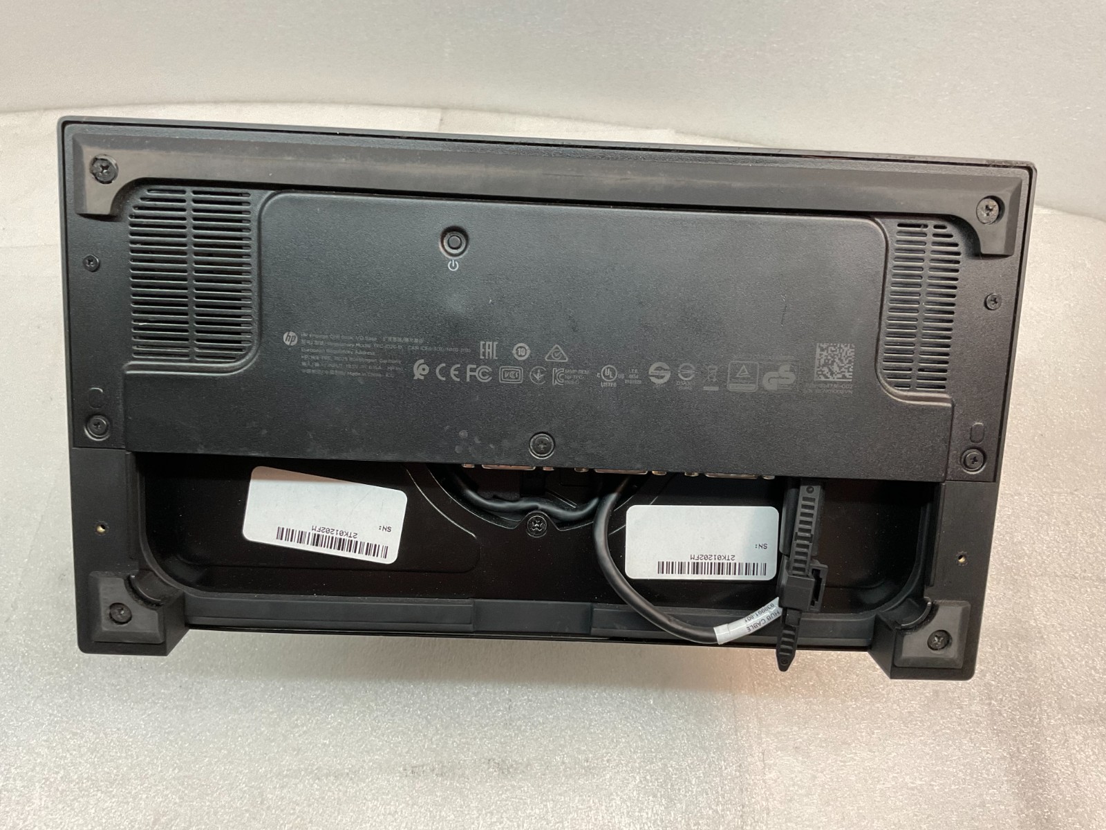 HP Engage One Model 141 AIO POS Intel Celeron 3965U @ 2.20 GHz