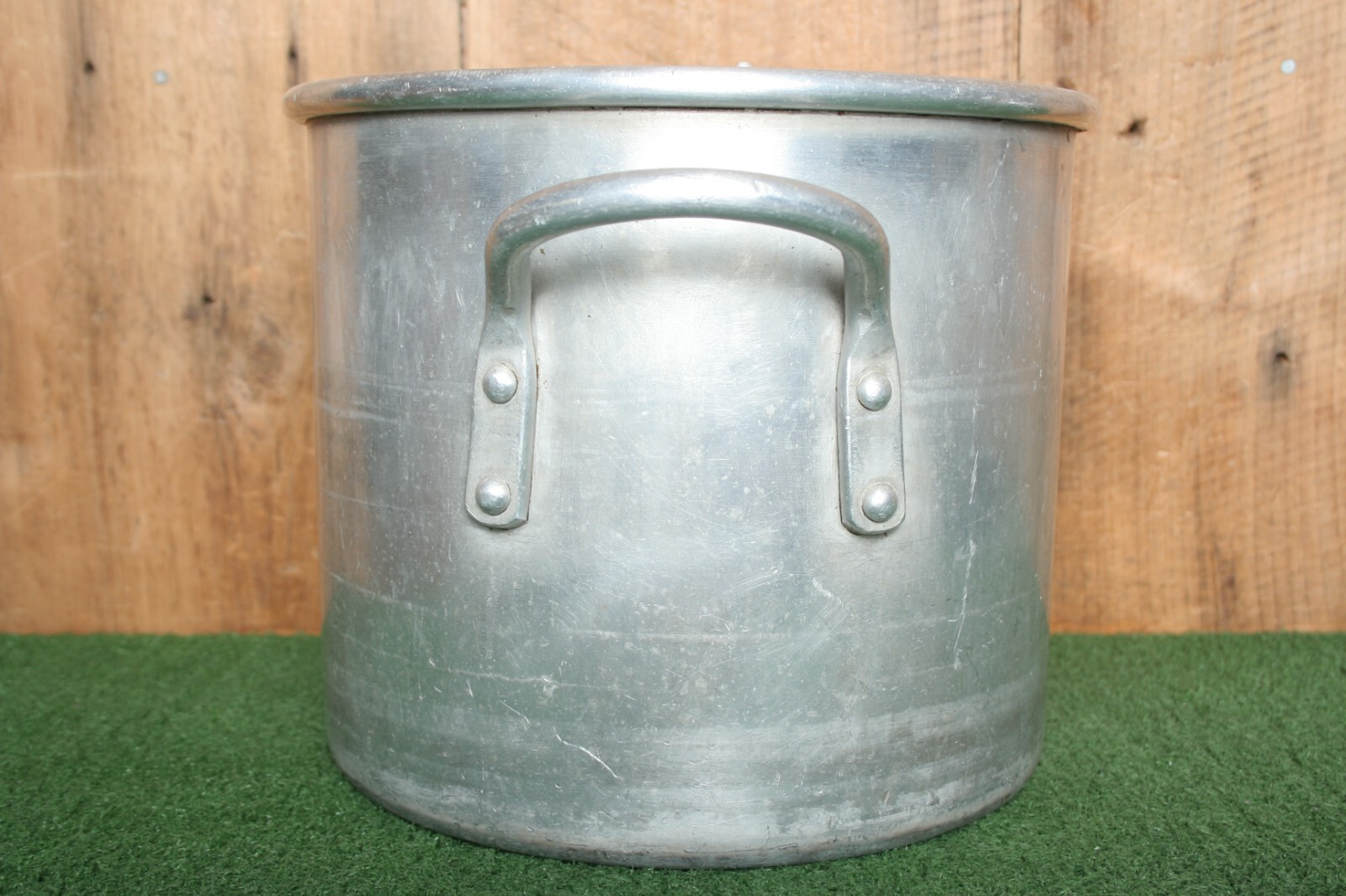 Vintage 12 qt. Aluminum Double Handled Commercial Stock Pot