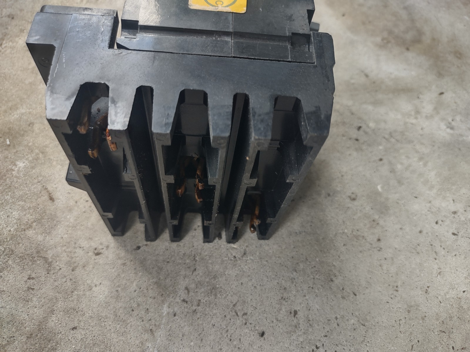 NEW OPEN BOX SQUARE D FH36020 3 POLE 20AMP 600v I-LINE CIRCUIT BREAKER STK H1234