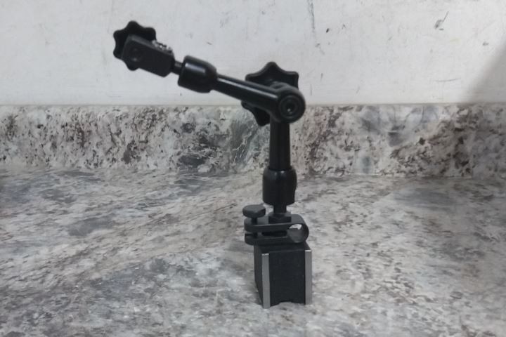 Starrett 660 7.5 In Maximum Reach Magnetic-Base Indicator Holder