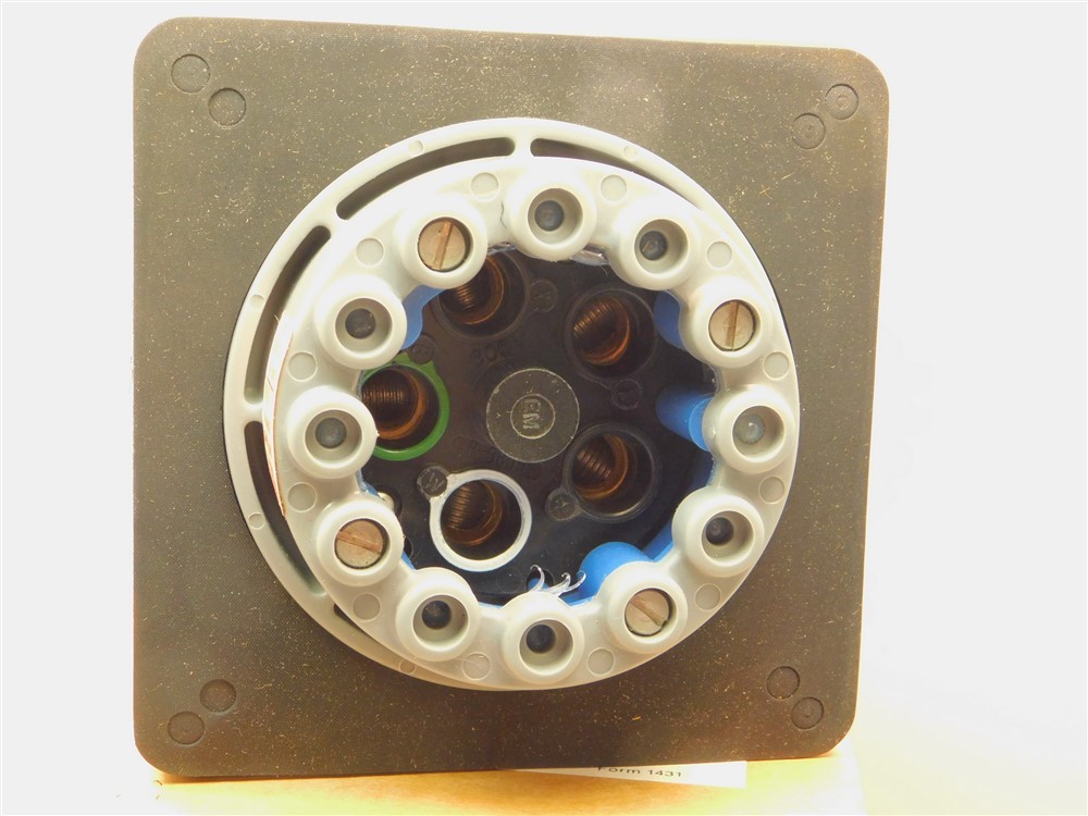 Hubbell HBL560B9W IEC Pin&Sleeve 60A 3Ph 120/208V 4-Pole 5-Wire Watertight Inlet