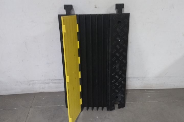 Electriduct CP-RPS-517-YL 36 In L 3 In H 5 Channel Cable Protector (BW)