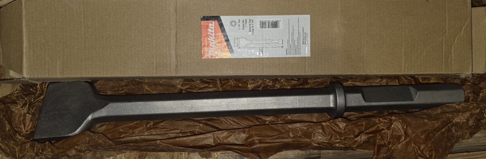 Makia D-21347: 1-1/8 in. Hex Shank 3 in. x 20-1/2 in. Scaling Chisel.