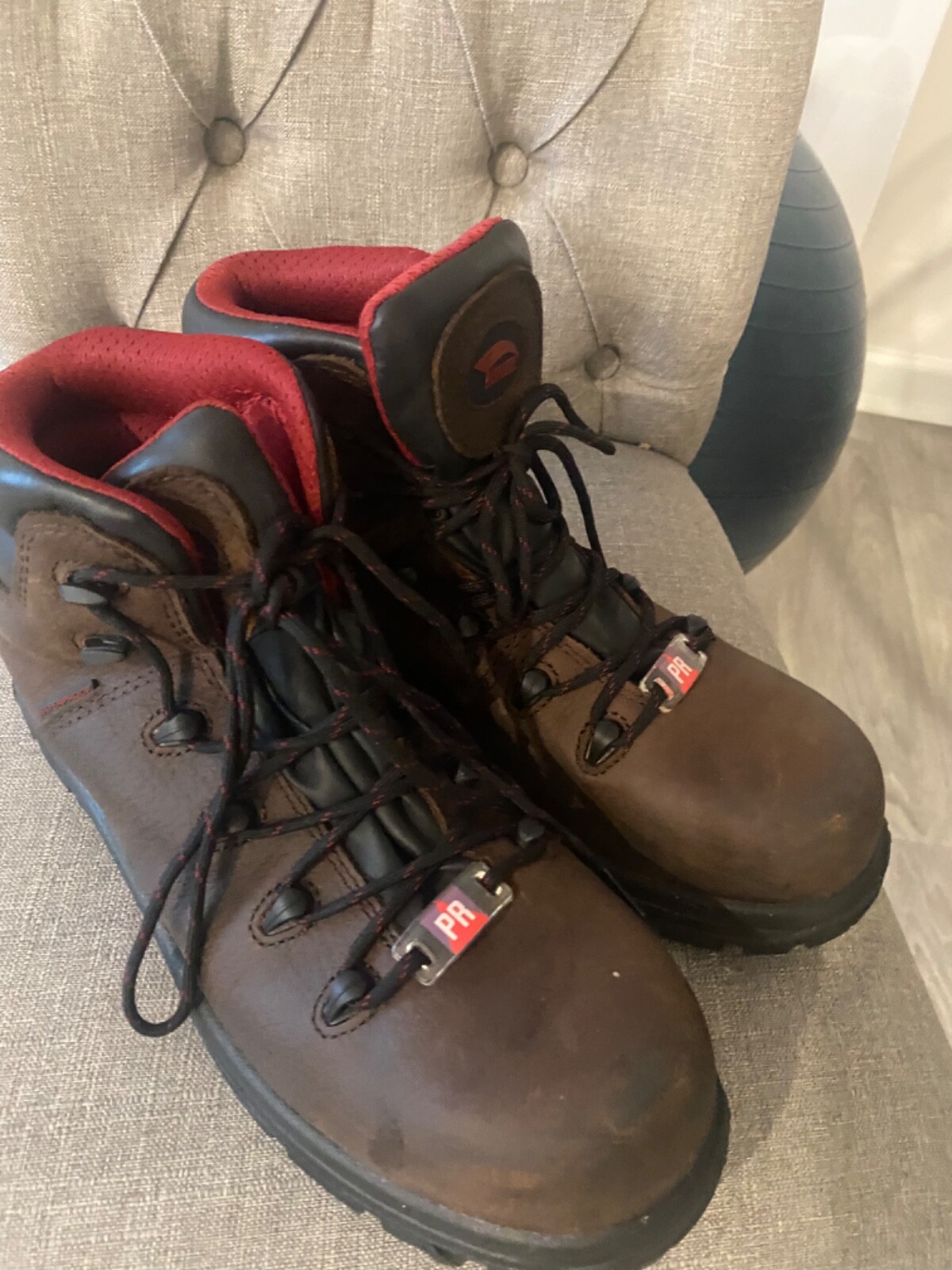 Avenger Safety Footwear A7221 Size 10-1/2 Men’s Hiker Boot Composite Work Boot,